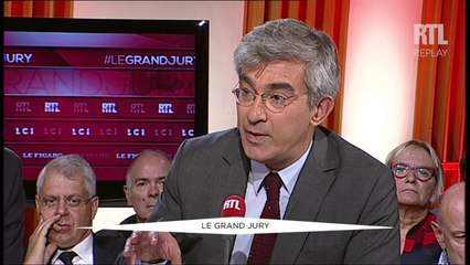 Manuel Valls exclut "une taxation des plus hauts salaires" pour réduire le déficit de l'assurance-chômage