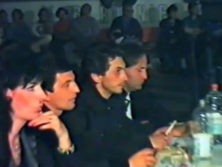 Maja Nikolic - Vruce, mokro, klizavo