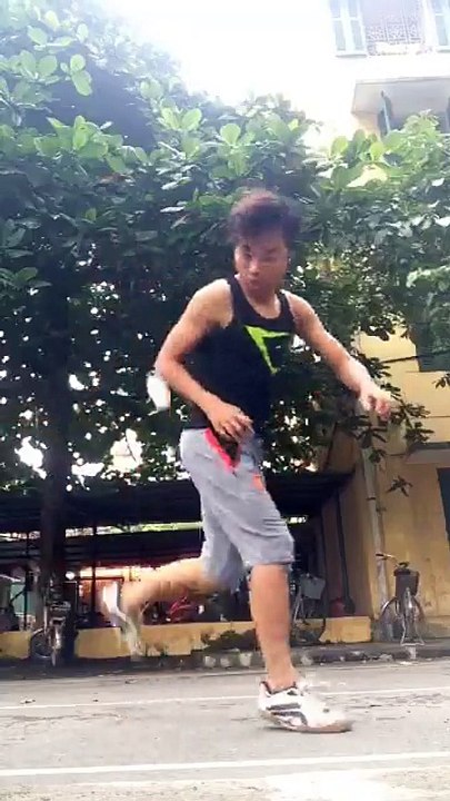 volant - shuttlecock kicking