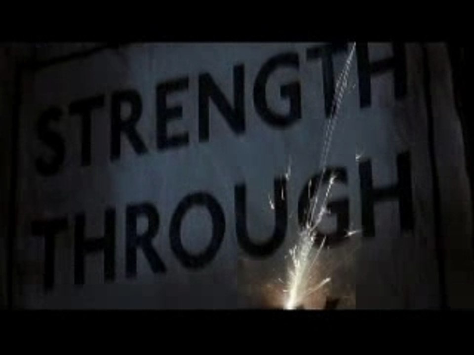 V for Vendetta - Introduction To Evey (Introduction à Evey)