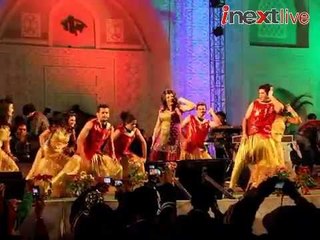 Hot Tanushree rocks Gunj mahotsava in Ranchi