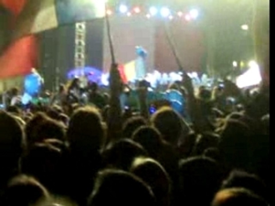 Victoire de Sarkozy (2007)_Ambiance-23h10_Place dla Concorde