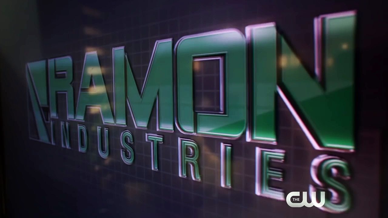 The Flash - Flossin' Interview - The CW [HD]