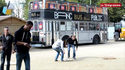 Saint-Brieuc. Banc Public : tournoi de palets et chantier participatif aux Promenades
