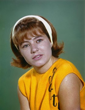 The Patty Duke Show S1E03 The Elopement[