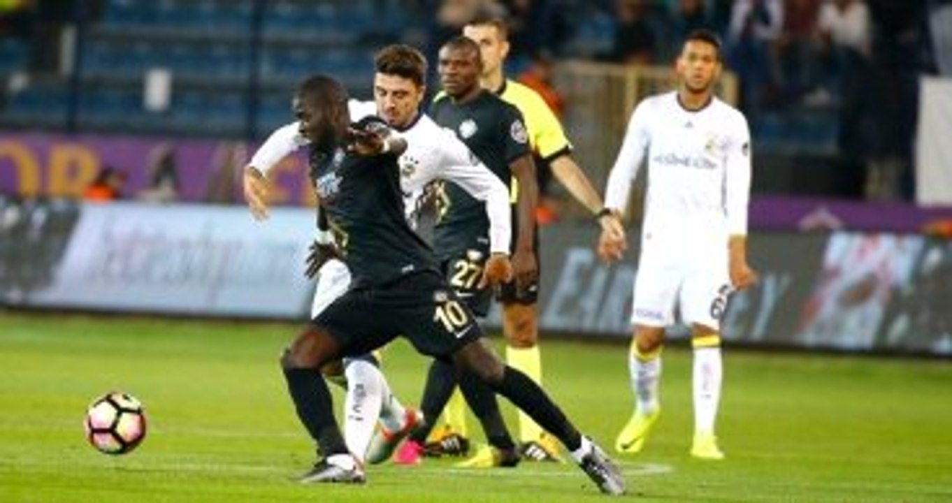 Fenerbahçe Deplasmanda Osmanlıspor ile 1-1 Berabere Kaldı