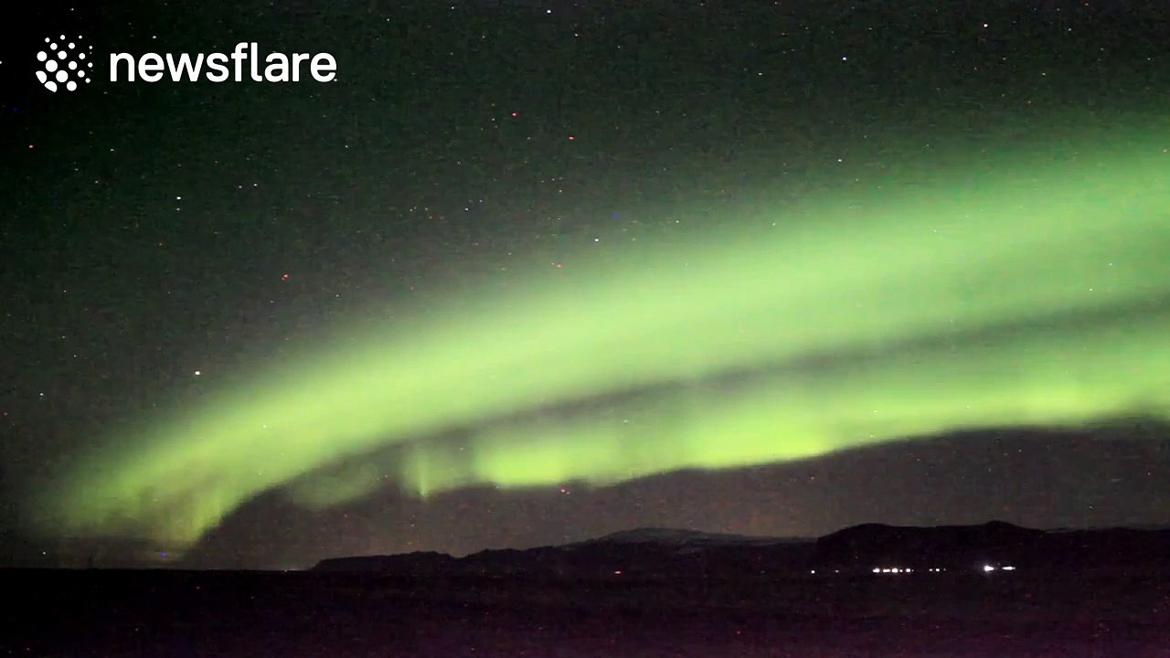 Beautiful Aurora Borealis light show over Iceland
