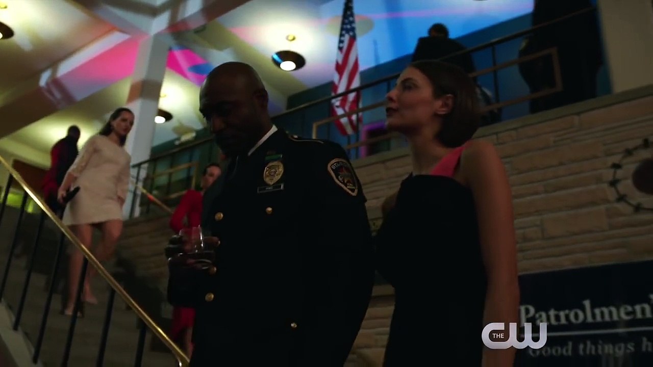 Arrow - Big Changes Interview - The CW [HD]