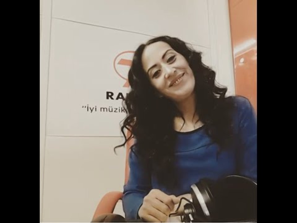 Venhar SAĞIROĞLU İle Her Telden Ebruli Radyo7'de Şimdi Yayında