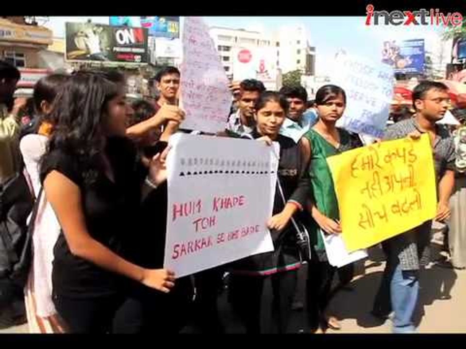 Ranchi: Choose jeans or acid attack
