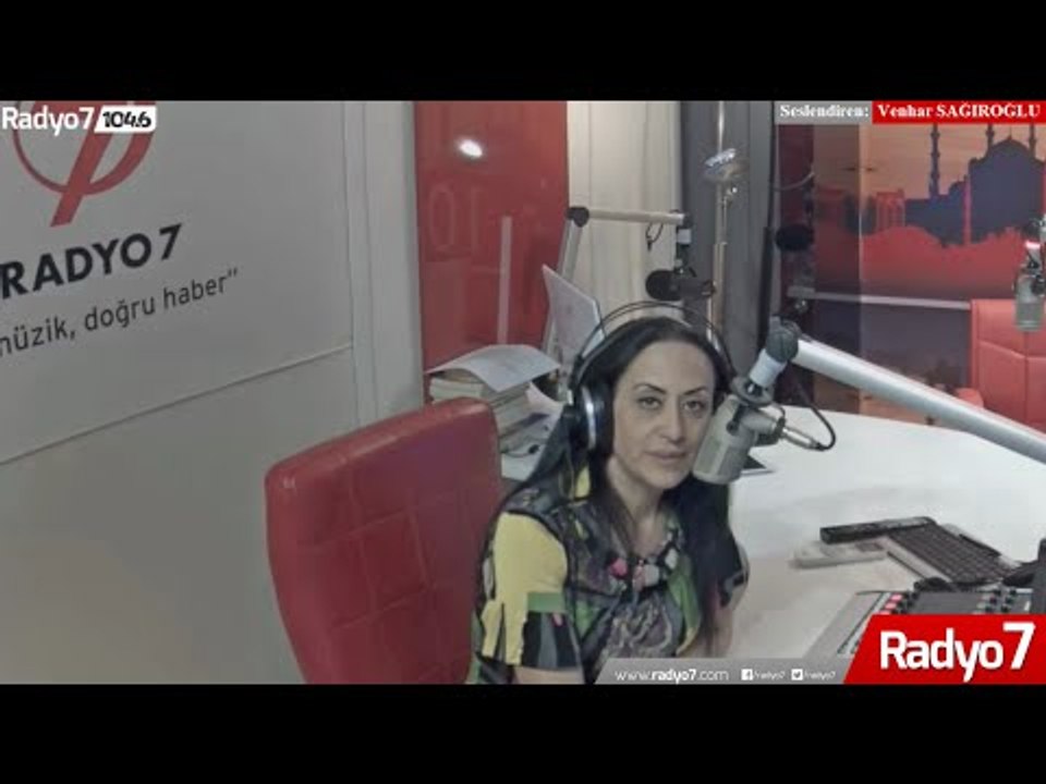 Venhar SAĞIROĞLU İle Her Telden Ebruli & Bedirhan GÖKÇE - Hazan Gelir Yaprak Düşer