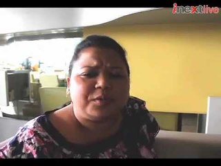 Standup comedian Bharati makes everyone laugh