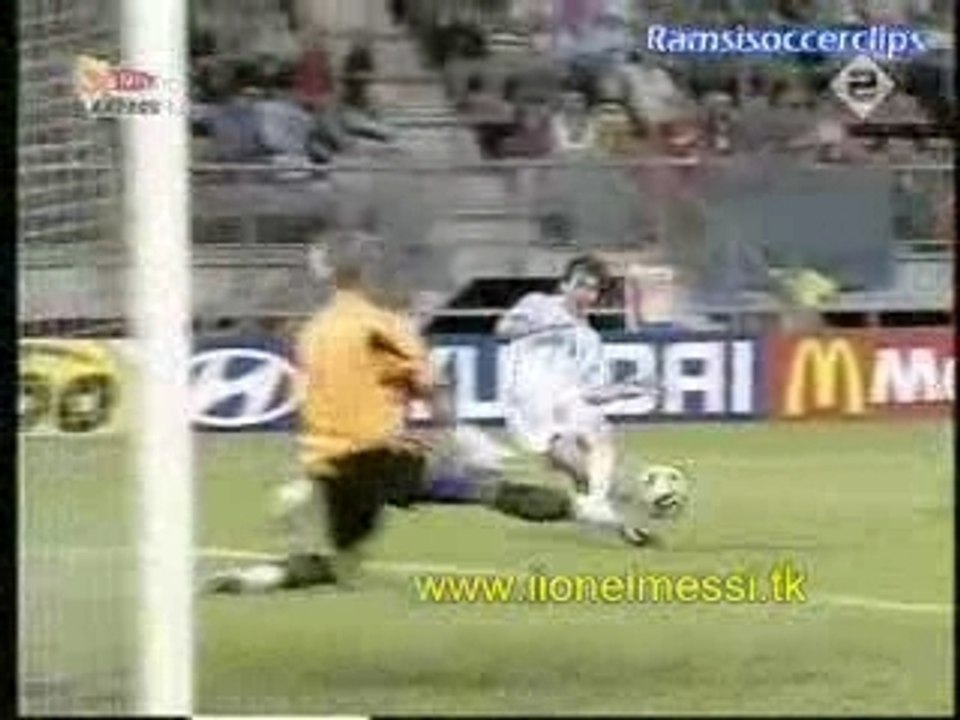 Robinho VS Messi