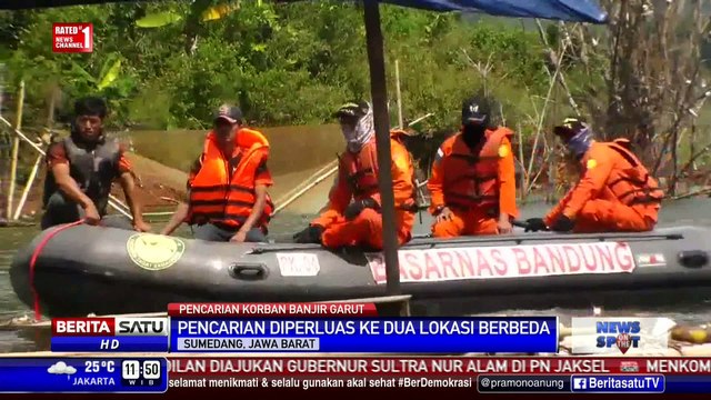 Pencarian Korban Banjir di Waduk Jatigede Gunakan Alat Berat