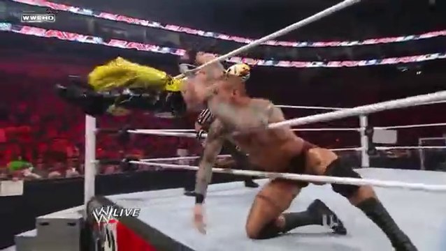 WWE RAW Randy Orton vs Rey Mysterio