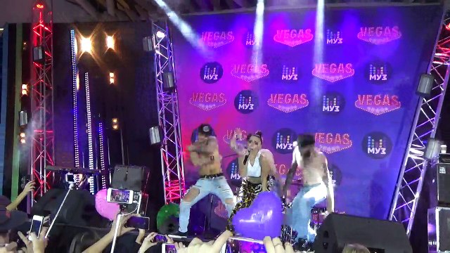 MOLLY - Я просто люблю тебя и For ma ma,Костя Тарасюк разыгрывает сертификат и общается со зрителями