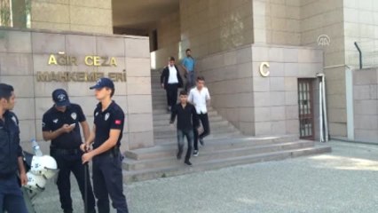 Kaçarken Ayağını Kıran "Savcı" Adliyeye Sevk Edildi