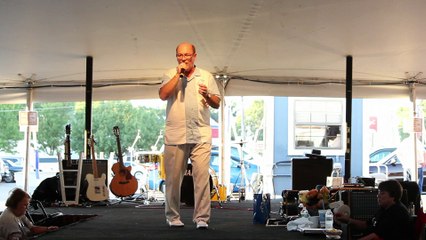 Gordon Piper sings 'Separate Ways' Elvis Week 2016