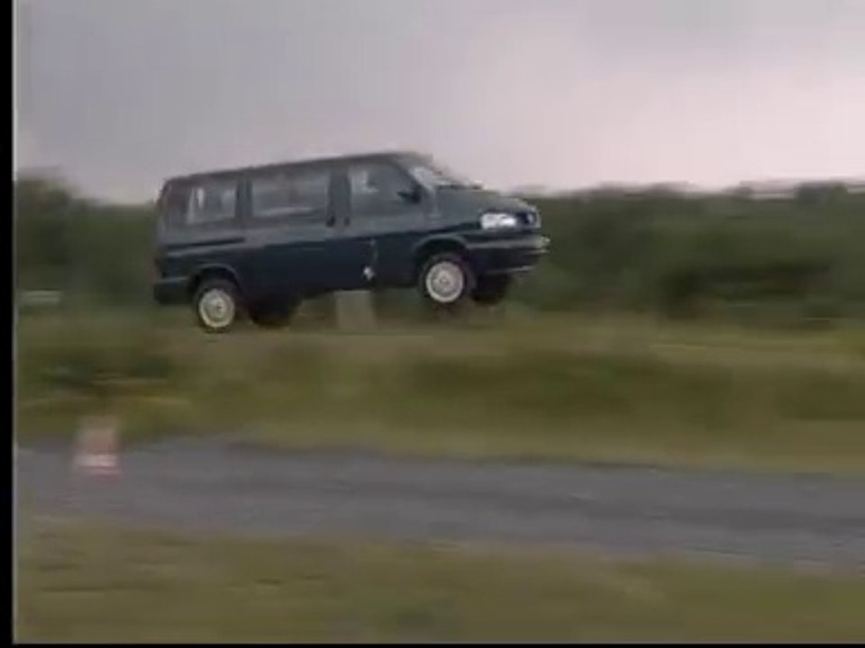 Tests et tortures de vielles voitures Volkswagen !