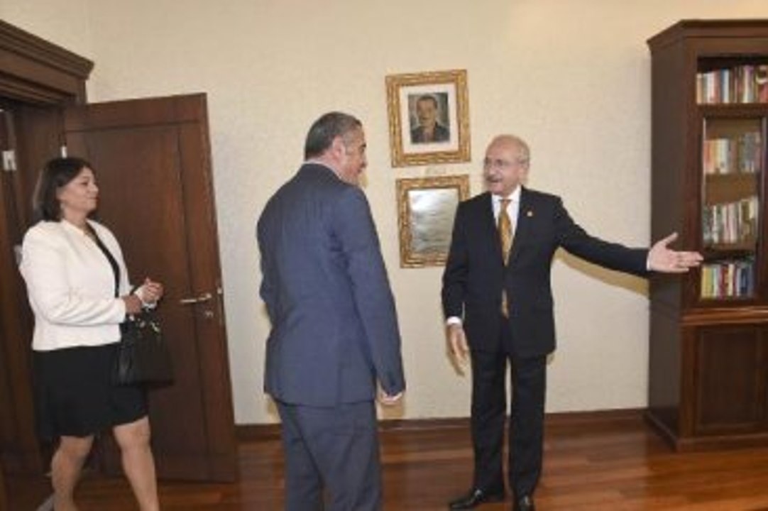 Kılıçdaroğlu, Hacıbektaş Veli Anadolu Kültür Vakfı Üyeleriyle Görüştü