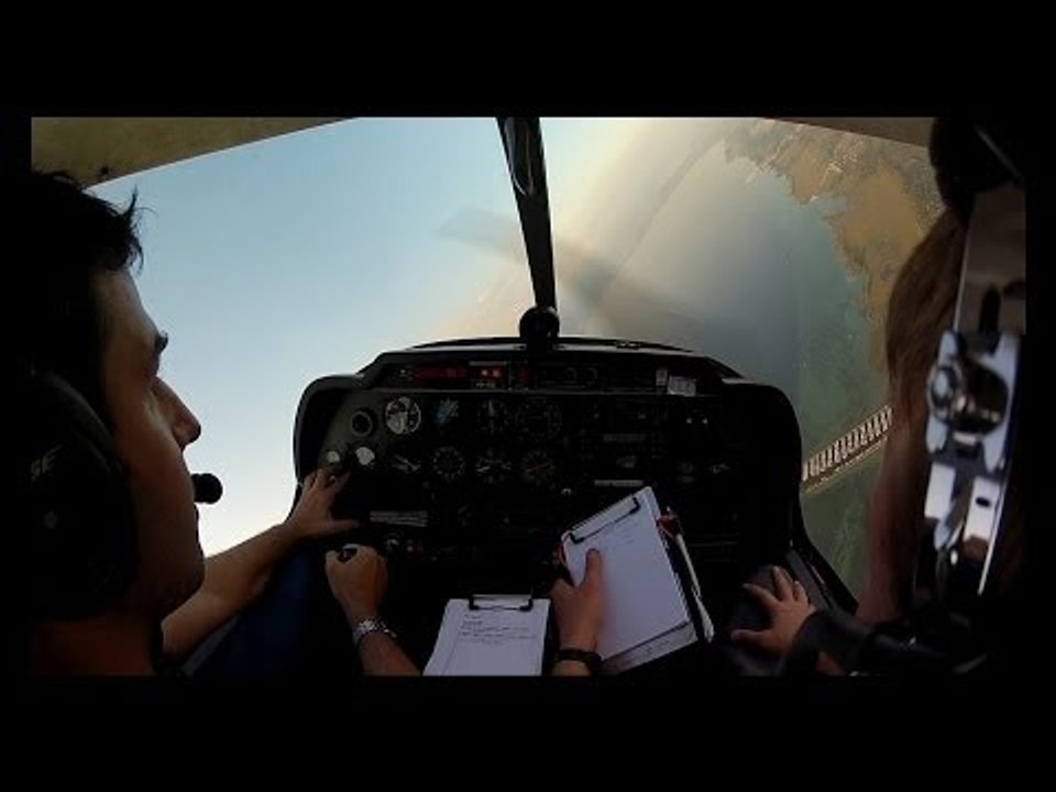 Yverdon aérodrome LSGY - virages à 60° d'inclinaison et décrochage en virage