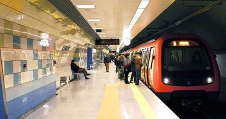 Son Dakika! Şişhane'de Bir Kişi Metronun Önüne Atladı