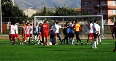 Rakip Son Dakikada Gol Atınca Ortalık Savaş Alanına Döndü