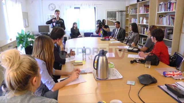 Report TV - Johan Ndisi: Nxis investimet suedeze në Shqipëri,mbështetje për integrimin