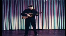 Musicless Musicvideo / ELVIS PRESLEY - Blue Suede Shoes