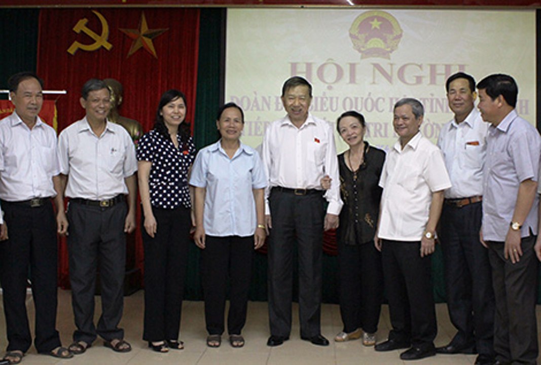 Bộ trưởng Tô Lâm tiếp xúc cử tri Bắc Ninh