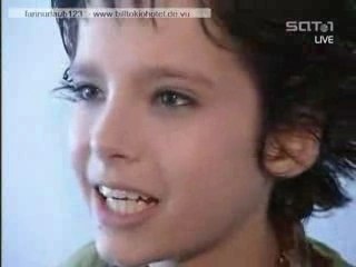 Bill from tokio hotel at a interview 2001 (2)