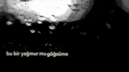 Cihan Mürtezaoğlu - Bu Bir Yağmur Mu (Lyric Video)