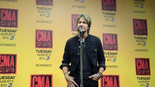Keith Urban on his new single and jamming with Vince Gill