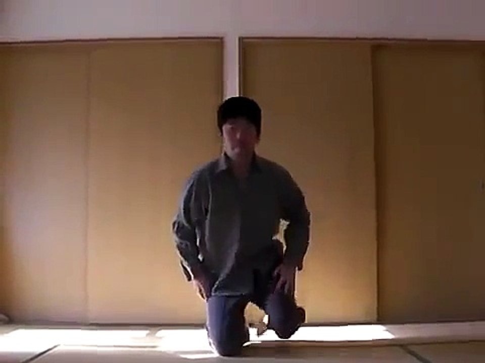 L'homme qui se déshabille le plus vite du Japon !