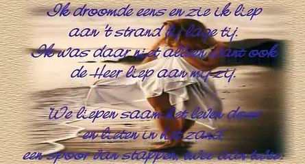 Voetstappen in het zand.-NixRqzVdRvE-HQ