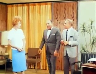 The Lucy Show S05E01   Lucy and George Burns   Watch Comedy Series Online