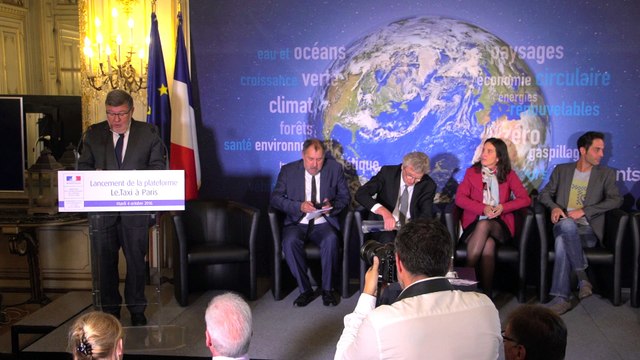 Alain Vidalies a lancé officiellement la plateforme Le.Taxi à Paris