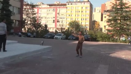 Valilik Binası Önünde Kendisini Yaraladı