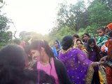 Desi Indian girl DJ dance sultanpur(wedding Dance) - YouTube