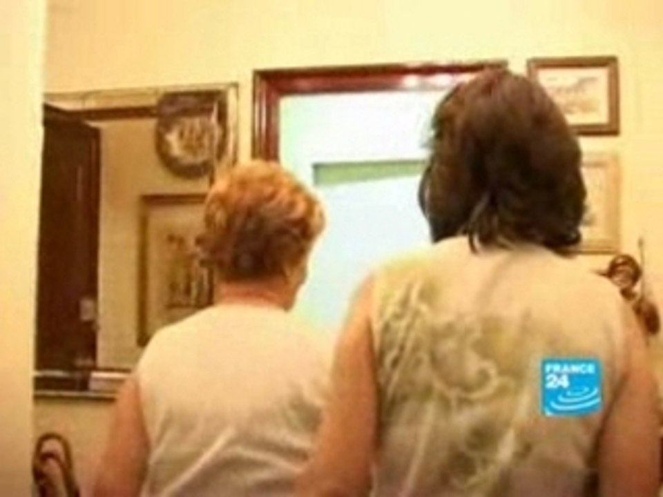 FRANCE24-FR-REPORTAGE ESPAGNOLS RESTENT CHEZ LEURS PARENTS