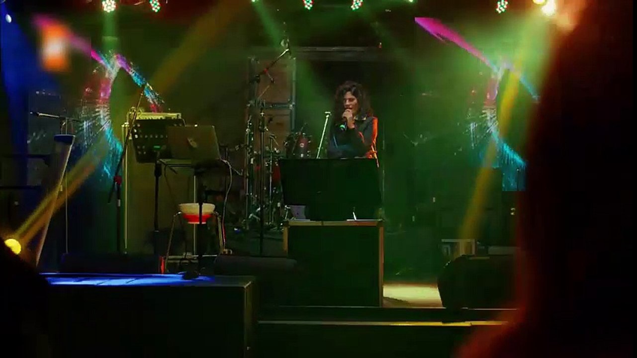 Zeynep Çamcı Haram Geceler   seviyor sevmiyor 12. bölüm