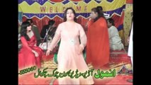 Wedding Dance   Desi Girls Mehndi Dance Video Tere kol Rehna  Sumbal Chaudhry Mujra
