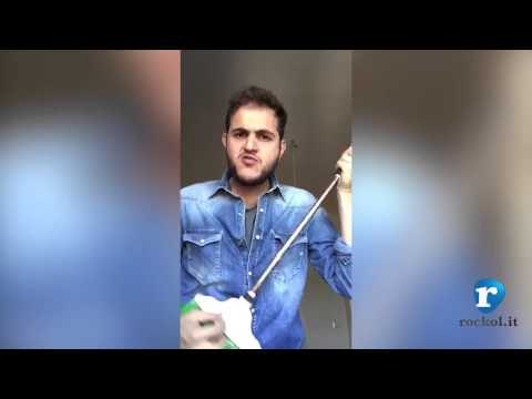 Tanti auguri Rockol: suonando una scopa con stile - Renzo Rubino
