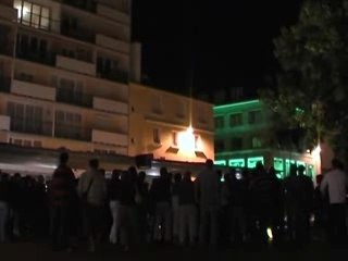 Dimanche 12 août, 23h15 - Dans les rues, derniers instants