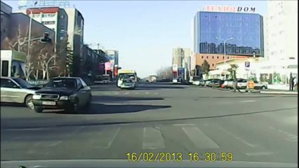 Car Crash Compilation # 37