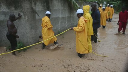Huracán Matthew castiga Haití horas después de tocar tierra en el oeste del país