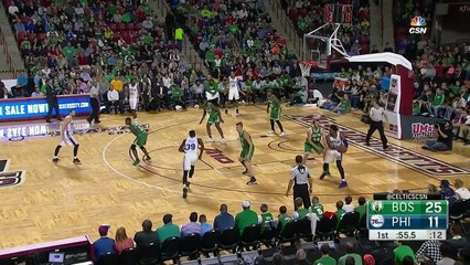 Les highlights de la première de Joel Embiid (pré-saison 2016)