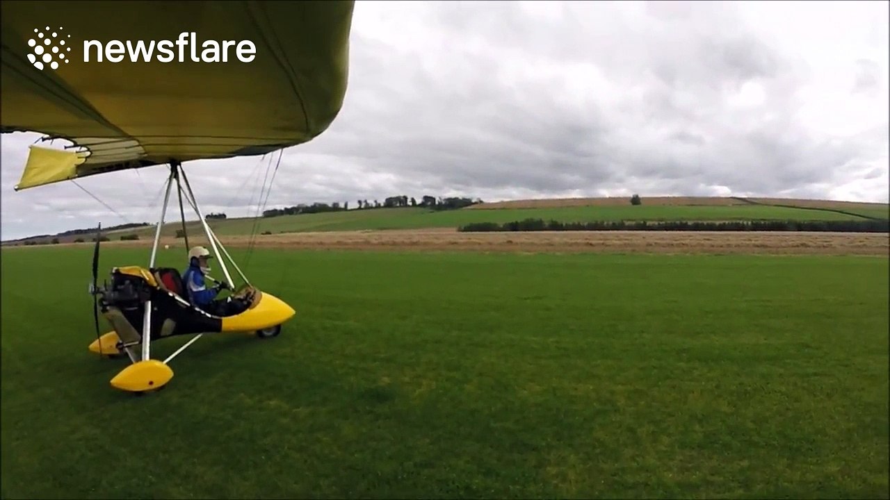 Microlight crashes into field after losing power