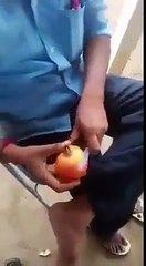 Best Method to cut a pomegranate
