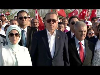 Demokrasi ve Şehitler Mitingi - İstiklal Marşı